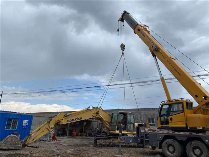 盘锦市25吨吊车的工作半径是多少？